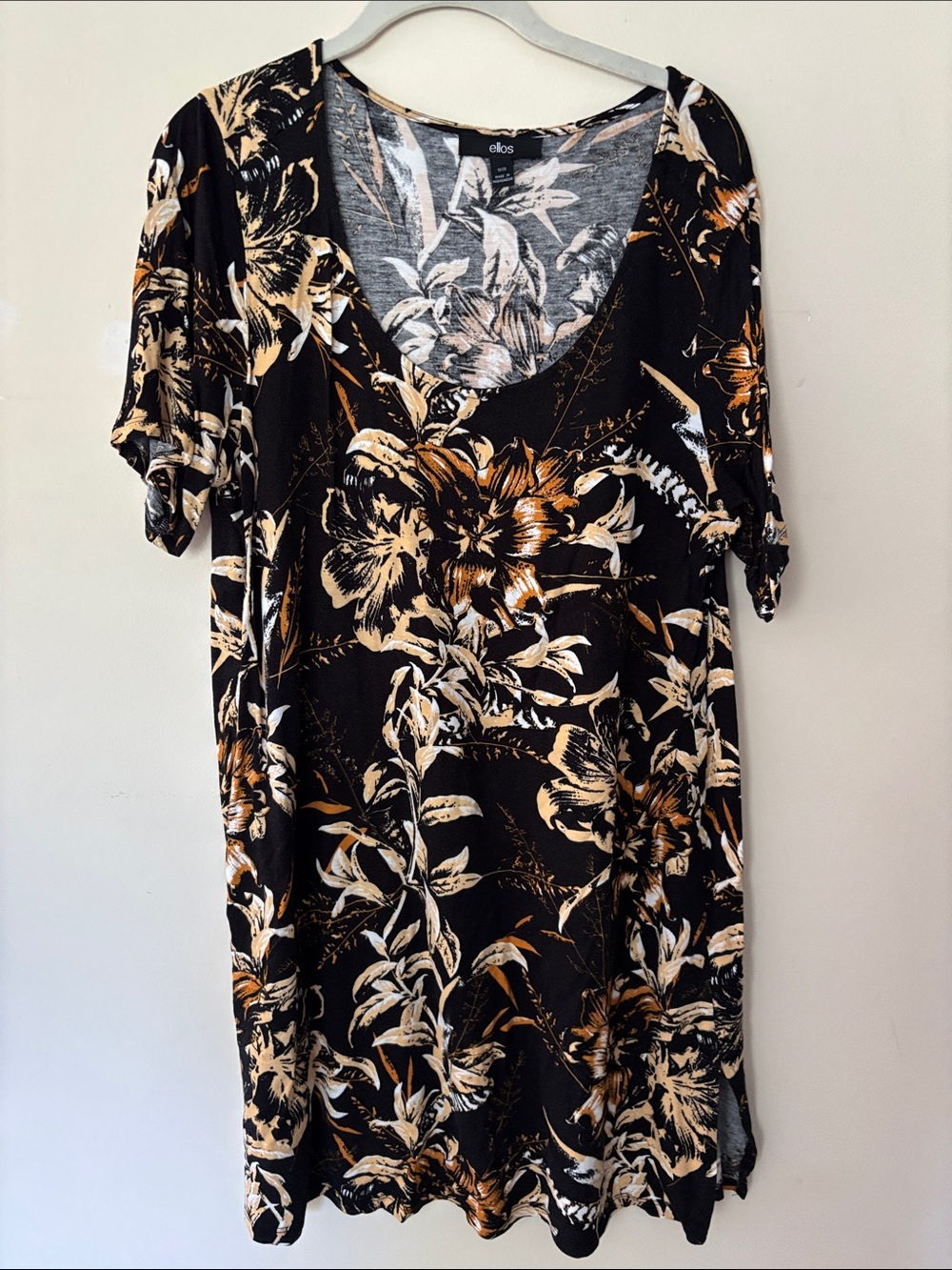 ellos Black Floral V-Neck Long Tunic Top with Cream and Brown Accents